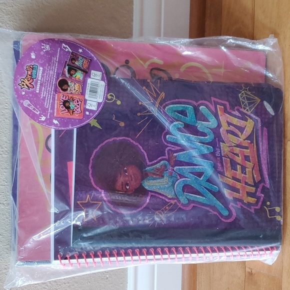 Girls Karma's World Lunch Bag Tote & 4pc Binder Notebooks Folder School Set NWT - Picture 6 of 9